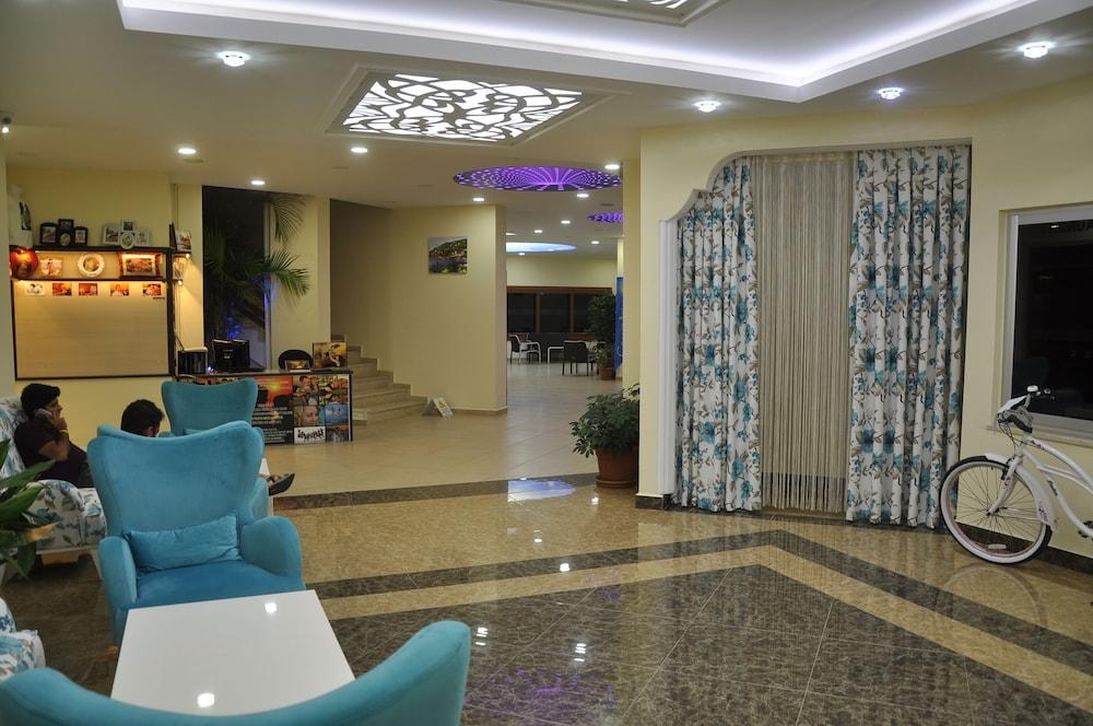 אלאניה Grand Ati̇Lla Hotel מראה חיצוני תמונה